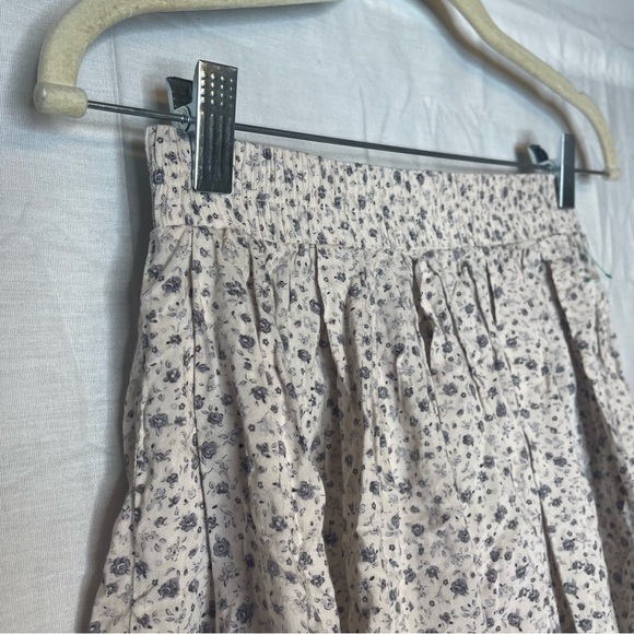 🎀 Brandy Melville Pull On Elastic Waist Mini Skirt One Size Fits Most - Picture 4 of 4